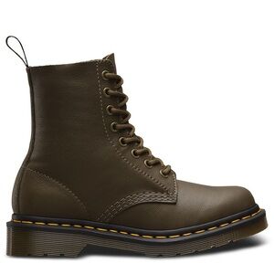 dr marten’s 1460 pascal virginia leather lace up boots in brown